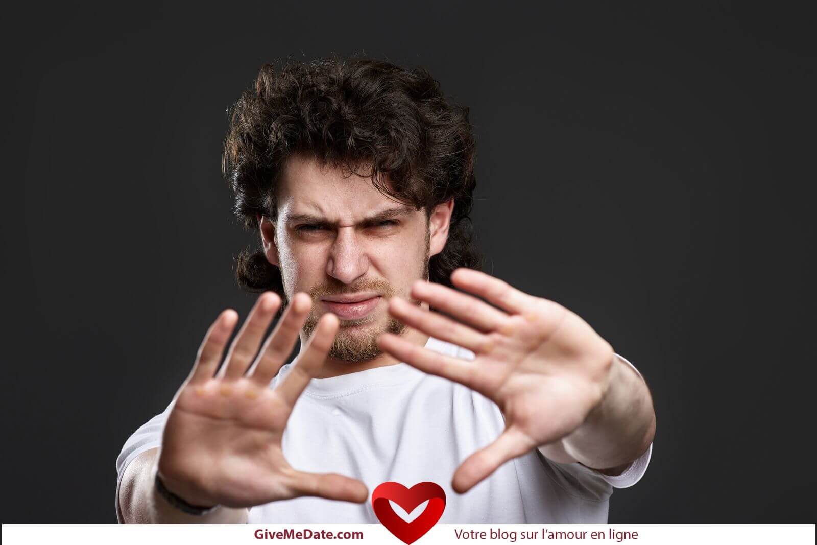 Pourquoi Un Homme Refuse Les Avances D'une Femme